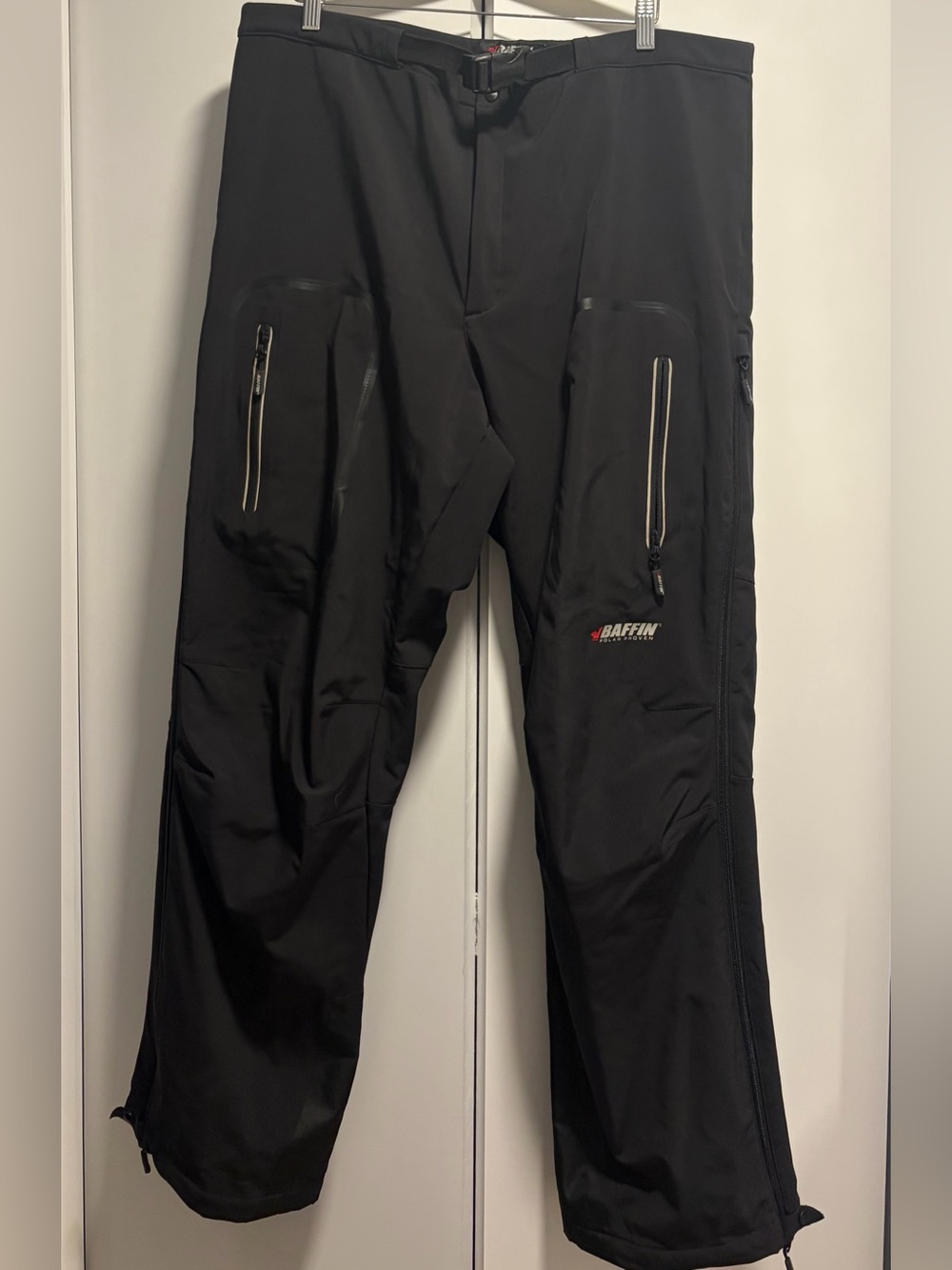 Baffin Women's Black Softshell Pants